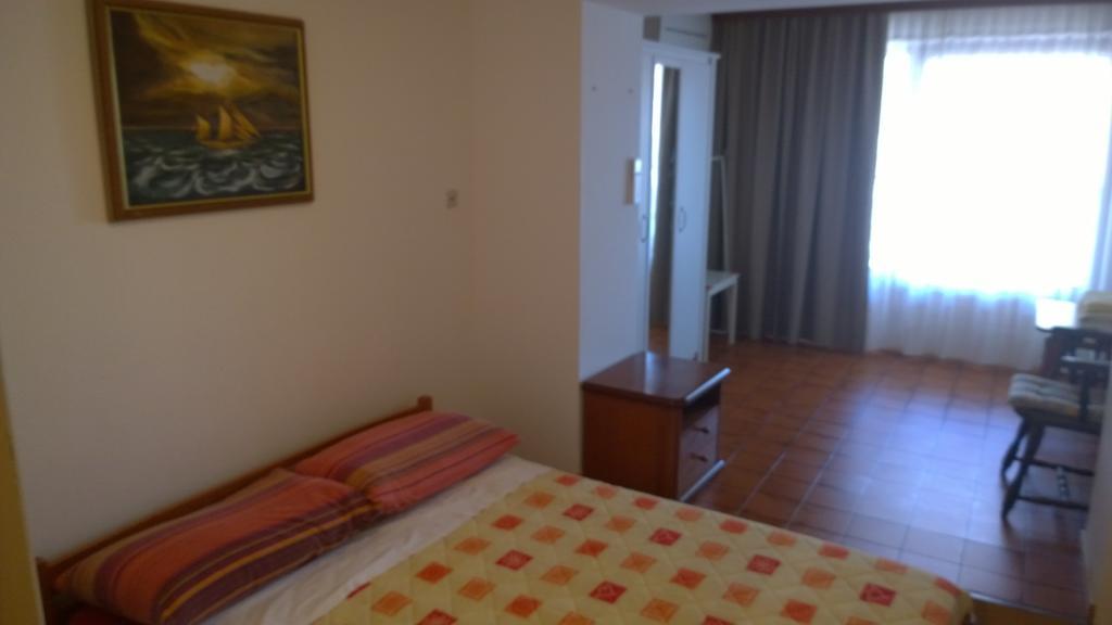 Apartment Sincic Novigrad Istria Oda fotoğraf